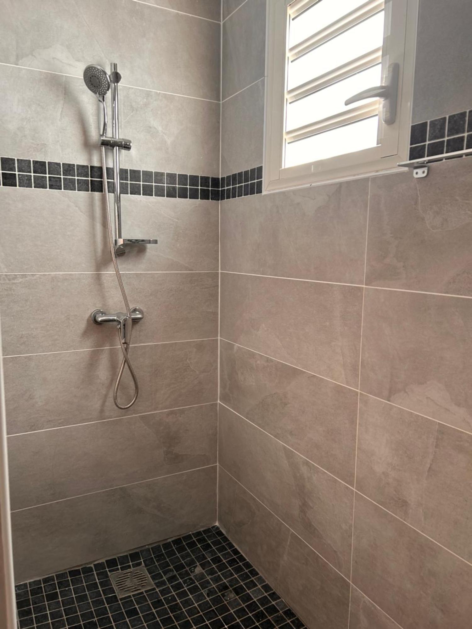 Logement Emeraude Sainte-Rose Exterior foto