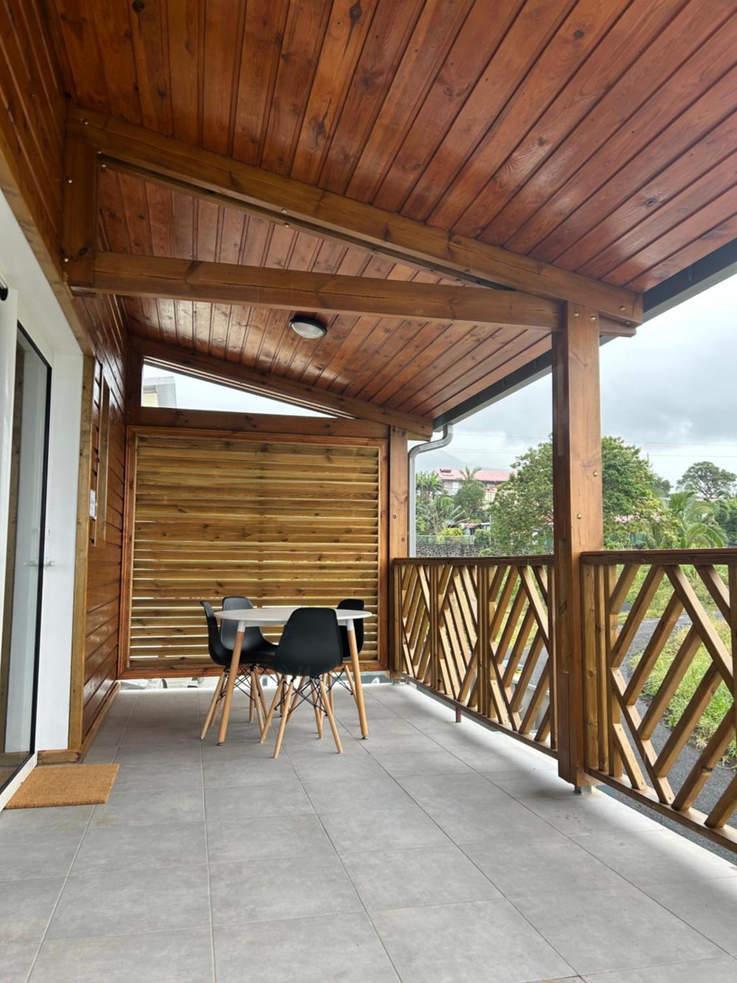 Logement Emeraude Sainte-Rose Exterior foto